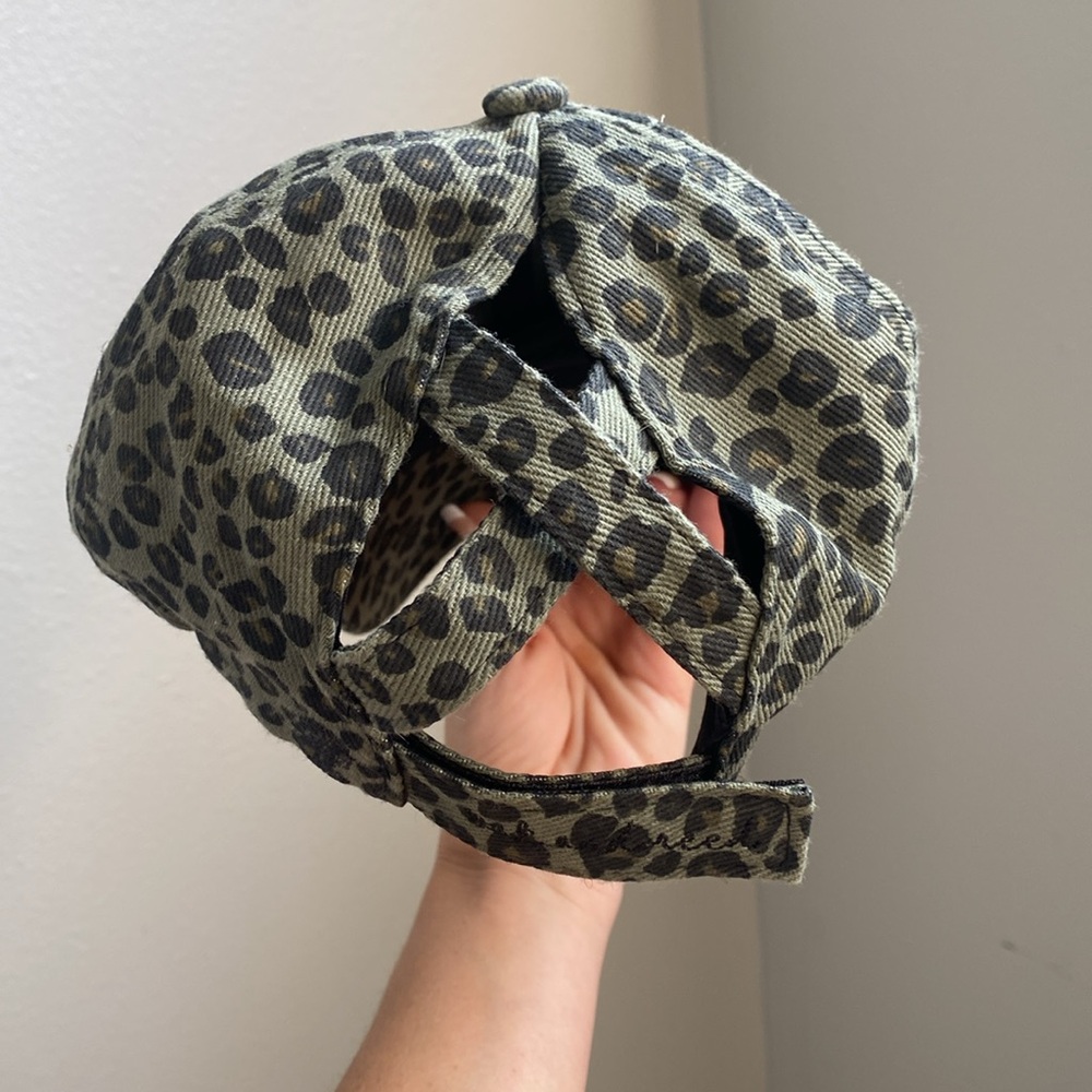 Oak and Reed leopard hat🖤 - Picture 2 of 4